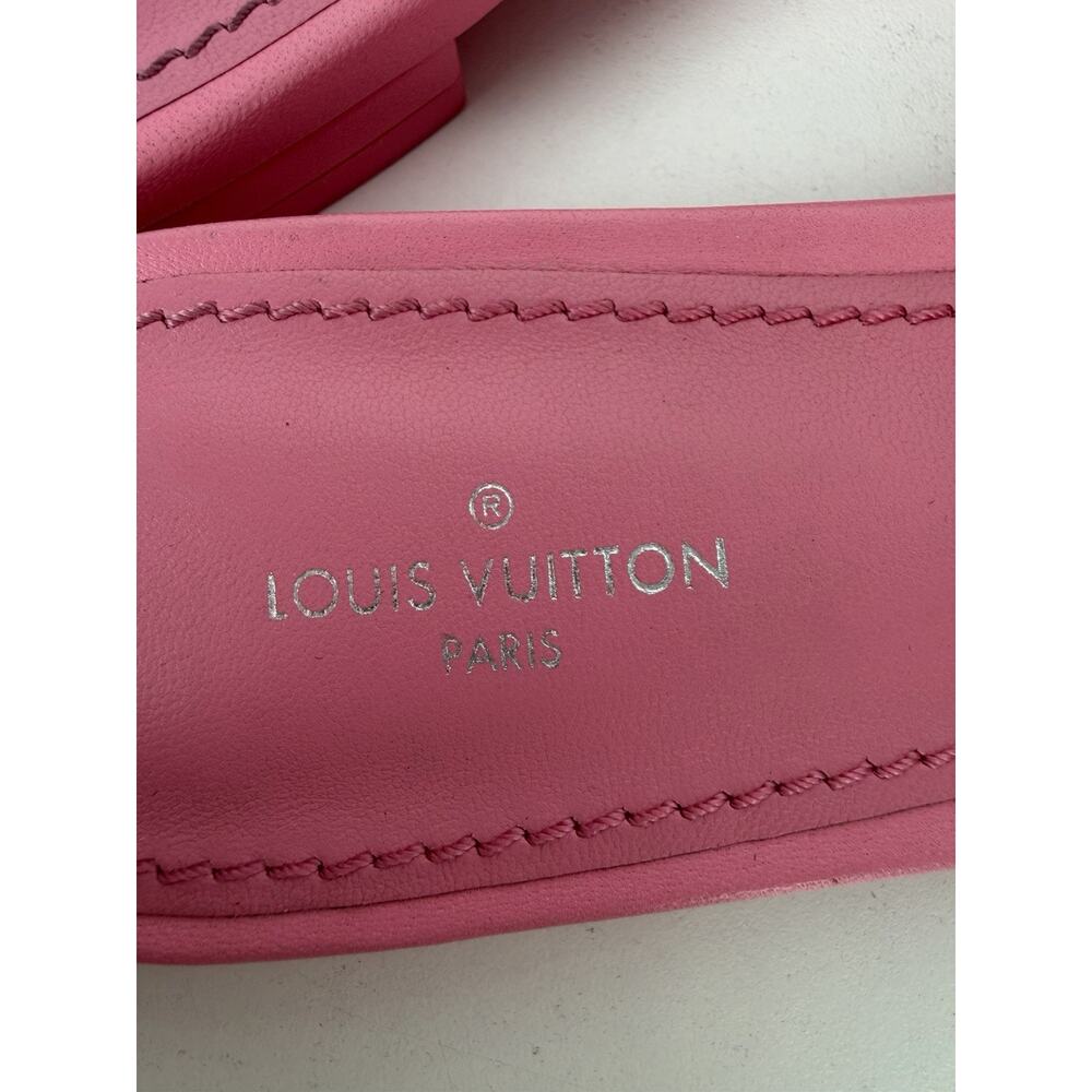Louis Vuitton Revival Flat Mules in Embossed Pink Leather 36EU (6 US) 2020 - Picture 9 of 14
